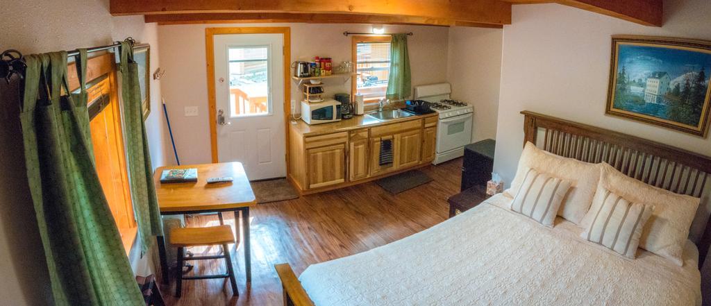 ホテルTalkeetna Love-Lee Cabins エクステリア 写真